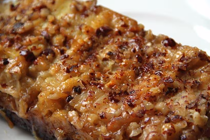 Cake tatin rhubarbe et noisettes