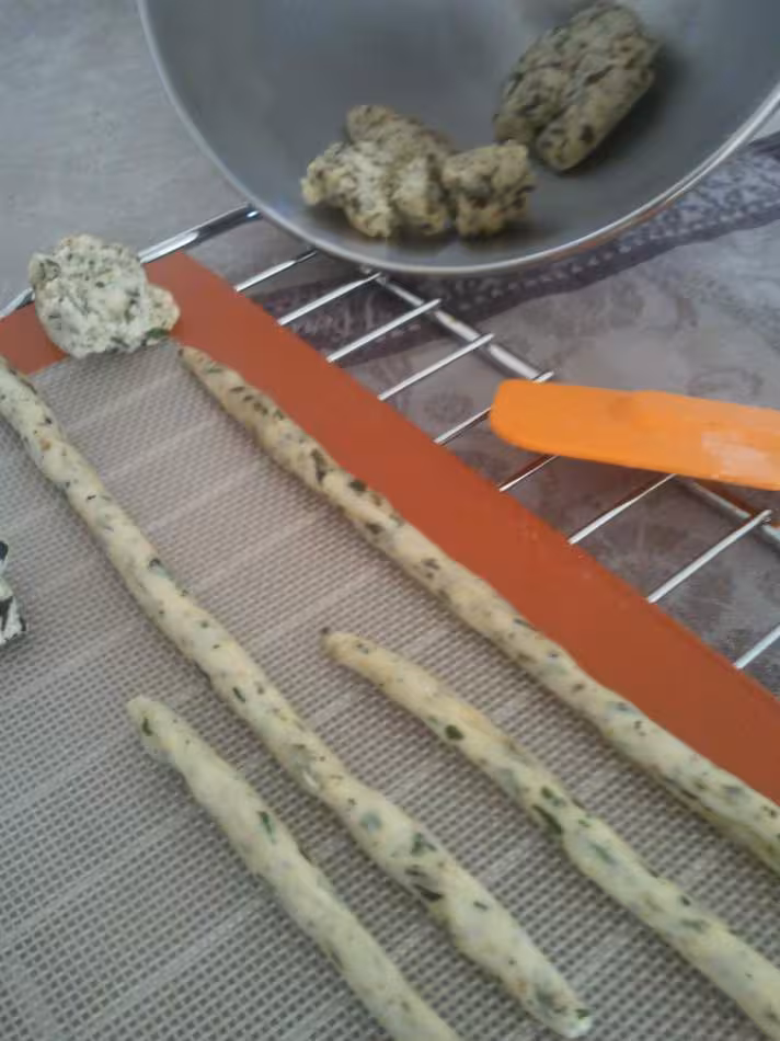 Gressin eryn folle en cuisine