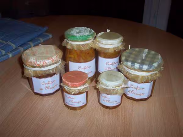 Confitures de mangue et confitures d oranges