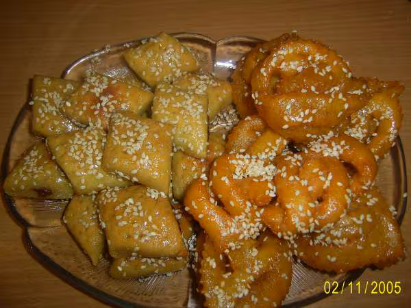Makrouth aux dattes et griwechs