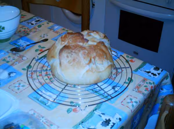 Mon pain cocotte a peu pres reussi