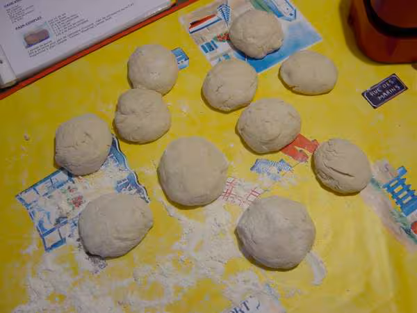 11 boules