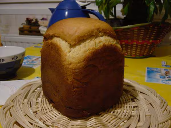Brioche a la violette demoulee