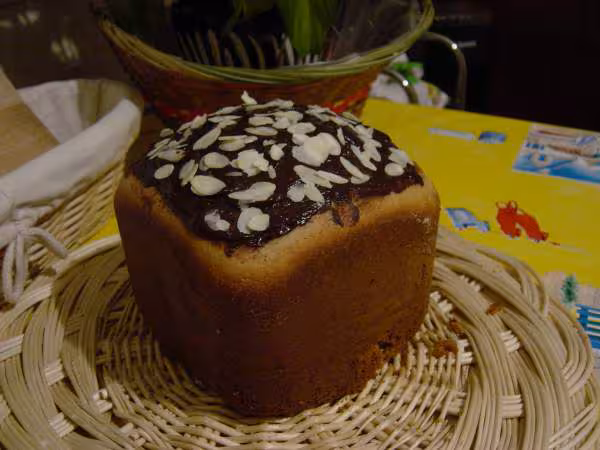 Brioche au chocolat et aux amandes