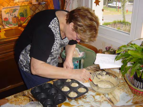 La preparation des petites brioches