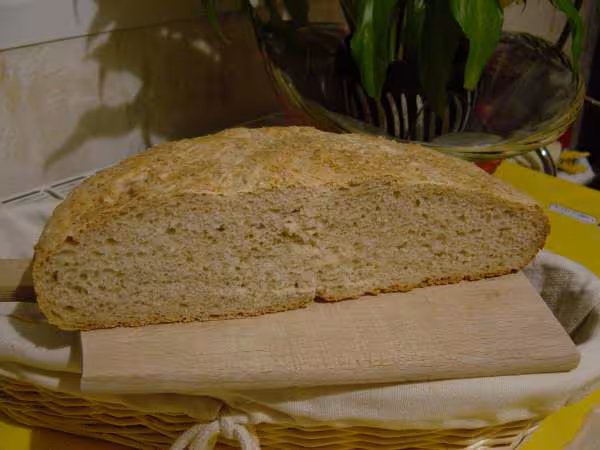 Pain au citron cuit en cocotte en fonte