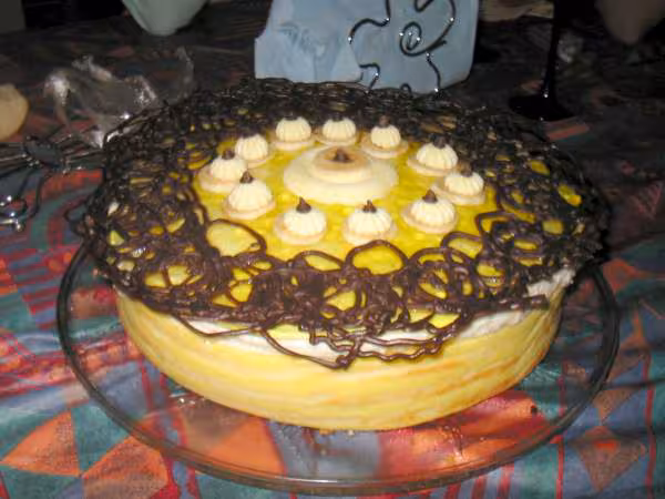 Delice exotique en couronne en chocolat