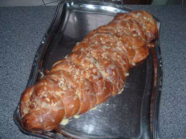 Tresse briochee aux 3 saveurs finie