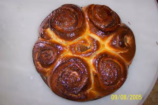 Chinois choco noisette apres demoulage et badigeonne de sirop