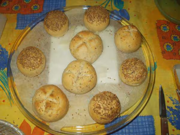 Petit pains au sesame cuits