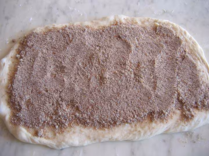 Brioche noisettes en poudre et chocolat