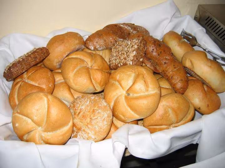 Petits pains viennois semmel