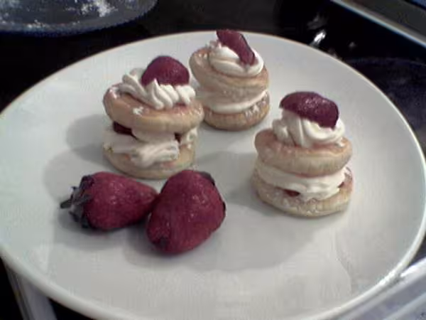 Petits mille feuilles fraises selon celine 76