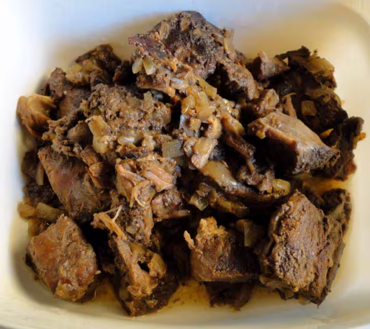 Jarret de boeuf a la sauce de fruits