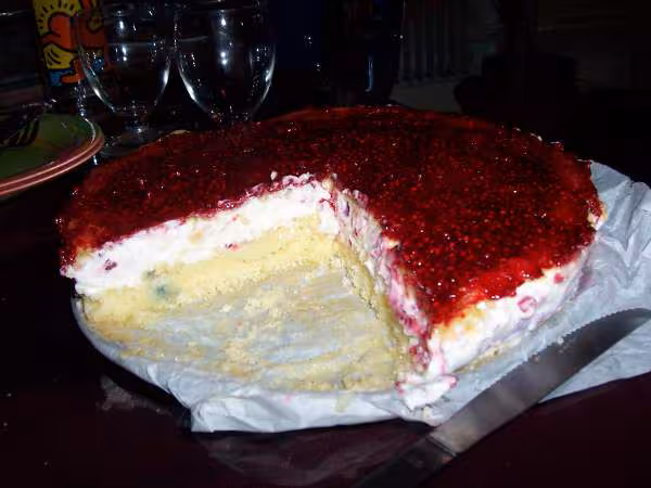 Gateau ricotta fruits rouges coupe