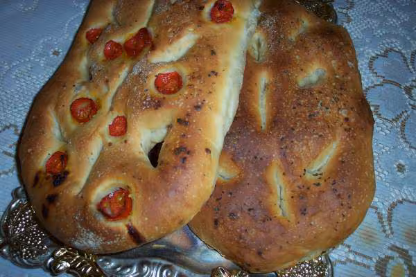 Focaccia pugliese tomate ou basilic et ail