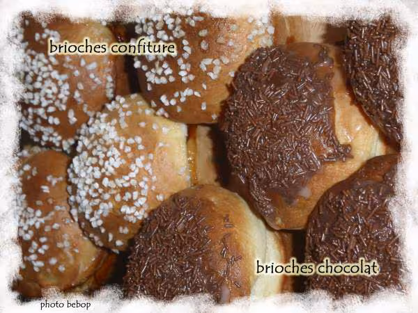 Brioches fourrees confiture et chocolat