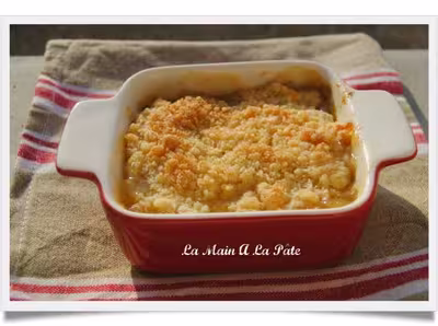 Crumble aux mangues, bananes et rhum