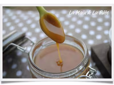 Sauce au caramel au beurre salé inratable