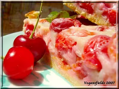 Tarte aux cerises fondante au lait de coco