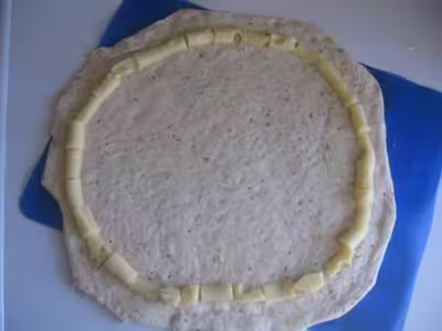 Pizza cheesy croûte