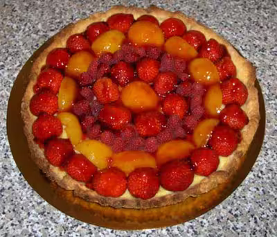 Tarte fraises, abricots, framboises, crème au citron