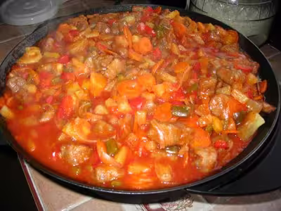 Porc à l'ananas, sauce aigre-douce