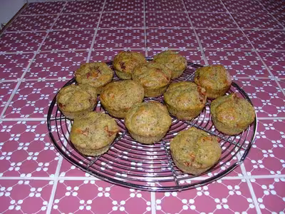 Mini muffins au pesto, tomates séchées