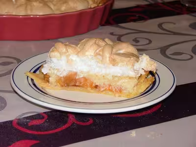 Tarte amandine aux abricots meringuée