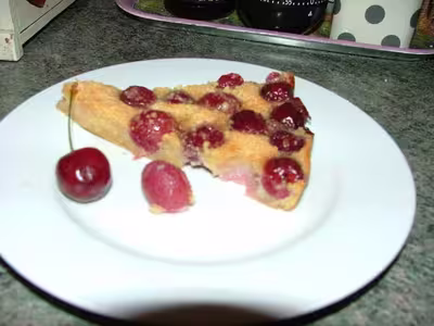 Clafoutis cerises-amandes d'après C. Felder