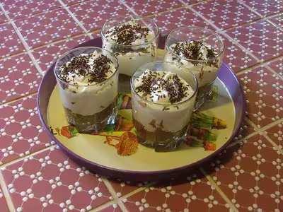 Verrines à la crème de mascarpone et mousse choco-marrons