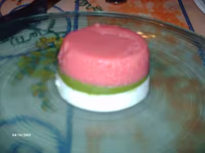 Gâteau de tomates mozarella au coeur vert