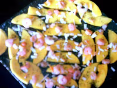 Salade de mangue, huile de noix citronnée, crevettes