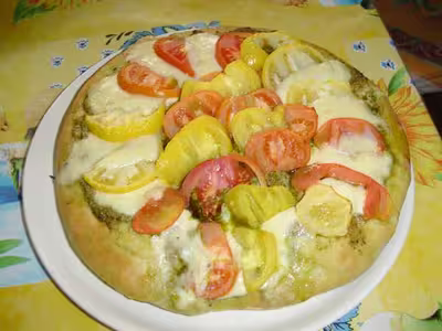 Tarte à la mozzarelle et tomates