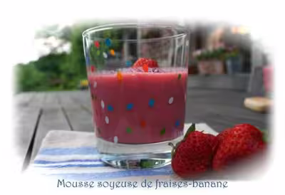 Recette Thermomix: Mousse soyeuse de fraises-banane