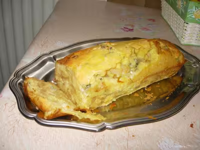 Cake aux poires et roquefort
