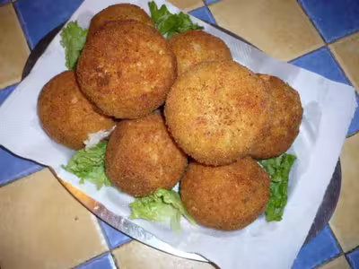 Arancinis au jambon cru, mozzarella et petits pois par Maitee