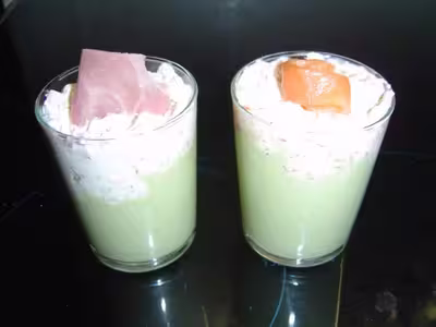 Verrine aux trois mousses, avocats, jambon ou saumon
