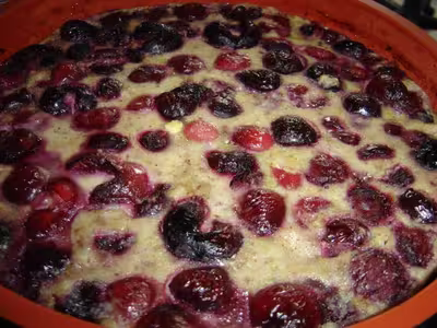 Clafoutis aux cerises, vanille et amandes par Sophie21