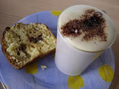 Moelleux vanille cappuccino truffé chocolat au lait