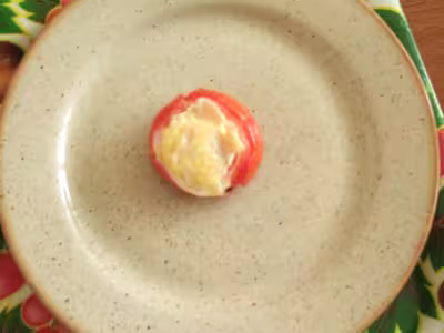 Oeufs en nid de tomates