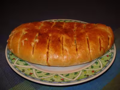 Fougasse tomates, olives, jambon