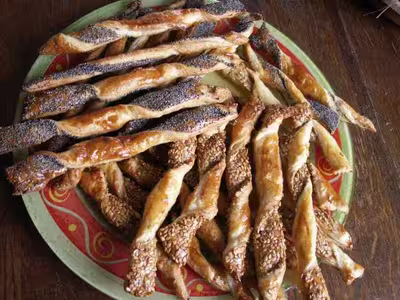 Torsades de pâte feuilletées