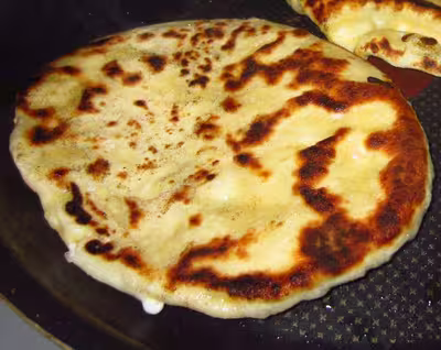Recette thermomix: naan au fromage