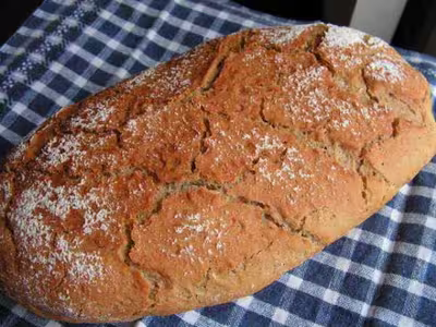 Pains, 100 recettes croustillantes. recettes testées