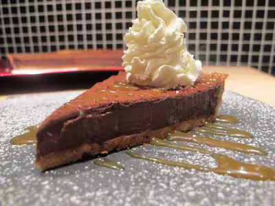 Tarte au chocolat noir sablée et ganache