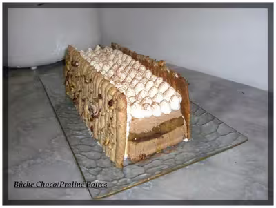 Décoration d'une bûche de Noël