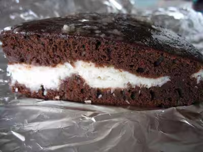 Gâteau au chocolat fourré de crème coco par Miss alysS
