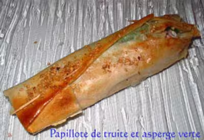 Papillotes croustillantes de truite et asperges vertes