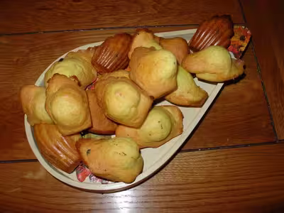 Thermomix: Madeleines aux amandes et pépites par kikoun47